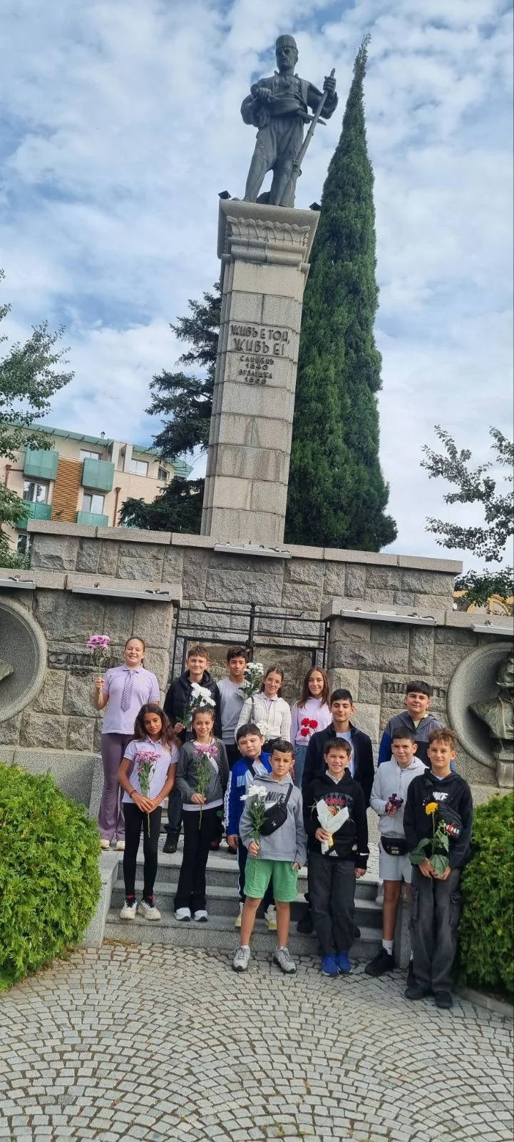 1 Паметник деца